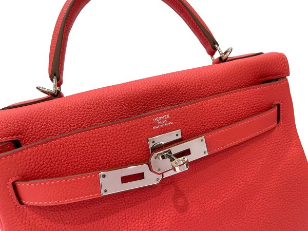 画像4: 【極美品】HERMES エルメス ケリー 28 内縫い トゴ ルージュピヴォワンヌ シルバー金具 C刻印 中古 ハンドバッグ ショルダーバッグ 2WAYバッグ レディース 女性用 ブランド ピンク ルージュ レッド 本革 レザー カーフ トリヨン 希少 レア プレゼント ギフト バック (4)