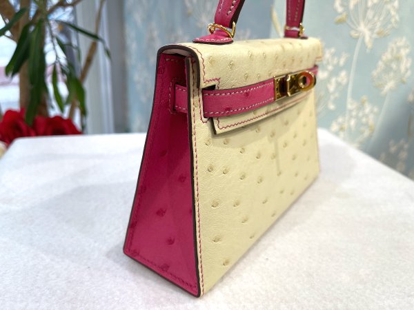 画像8: 【極美品】HERMES エルメス ミニケリー 2 パーソナルオーダー オーストリッチ ヴァニラ×ローズティリアン ゴールド金具 U刻印 中古 ハンドバッグ ショルダーバッグ 2WAYバッグ レディース 女性用 ブランド ピンク 本革 レザー 希少 レア プレゼント ギフト バック (8)