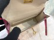 画像9: 【極美品】HERMES エルメス ミニケリー 2 パーソナルオーダー オーストリッチ ヴァニラ×ローズティリアン ゴールド金具 U刻印 中古 ハンドバッグ ショルダーバッグ 2WAYバッグ レディース 女性用 ブランド ピンク 本革 レザー 希少 レア プレゼント ギフト バック (9)