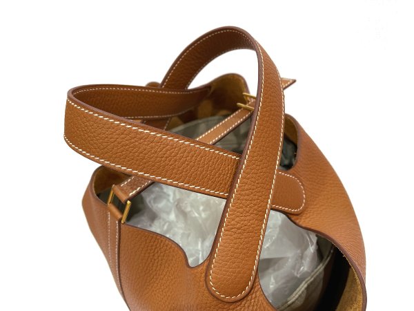 画像5: 【新品同様品】HERMES エルメス ピコタンロック 22 MM トリヨンクレマンス ゴールド ゴールド金具 C刻印 中古 ハンドバッグ レディース 女性用 ブランド ブラウン 本革 レザー カーフ 希少 レア プレゼント ギフト バック (5)