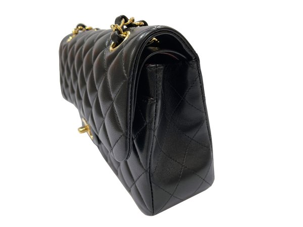 画像5: 【新品同様品】CHANEL シャネル A01113 マトラッセ 23 チェーンショルダー ラムスキン ブラック ゴールド金具 Wフラップ 26番台 中古 ハンドバッグ ショルダーバッグ ダブルフラップ レディース 女性用 黒 ブランド レザー カーフ 希少 レア プレゼント ギフト バック (5)