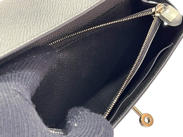 画像8: 【新品同様品】HERMES エルメス ケリー ウォレット ロング トゥーゴー ヴォーエプソン ブラック シルバー金具 U刻 中古 長財布 ポシェット ハンドバッグ ショルダーバッグ レディース 女性用 黒 ブランド レザー カーフ 希少 レア プレゼント ギフト バック (8)