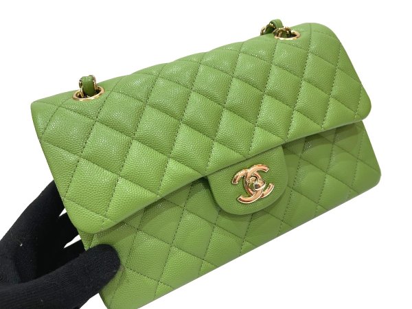 画像4: 【新品同様品】CHANEL シャネル A01113 マトラッセ 23 チェーンショルダー キャビアスキン ライトグリーン ゴールド金具 Wフラップ ランダムプレート 中古 ハンドバッグ ショルダーバッグ ダブルフラップ レディース 女性用 ブランド レザー カーフ プレゼント バック (4)