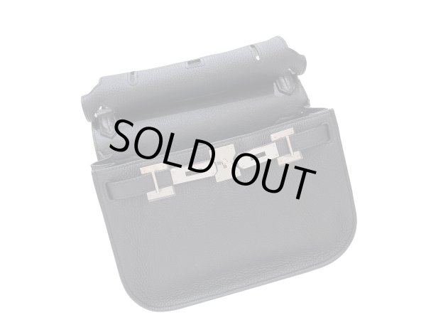 画像6: 【新品同様品】HERMES エルメス ジプシエール28 トリヨンクレマンス ブラック シルバー金具 N刻印□ 中古 ショルダーバッグ メッセンジャーバッグ 斜め掛け レディース 女性用 ブランド 本革 レザー カーフ 黒 希少 レア プレゼント ギフト バック (6)
