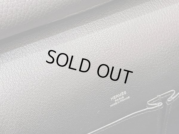 画像8: 【新品同様品】HERMES エルメス ジプシエール28 トリヨンクレマンス ブラック シルバー金具 N刻印□ 中古 ショルダーバッグ メッセンジャーバッグ 斜め掛け レディース 女性用 ブランド 本革 レザー カーフ 黒 希少 レア プレゼント ギフト バック (8)