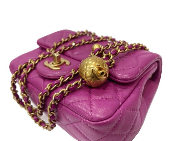 画像6: 【新品同様品】CHANEL シャネル AS1786 ミニ マトラッセ ボール チェーンショルダー ラムスキン パープル マットゴールド金具 31番台 ココボール 中古 ハンドバッグ ショルダーバッグ シングルフラップ レディース 女性用 ブランド レザー カーフ プレゼント バック (6)