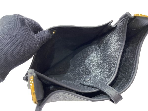 画像8: 【新品】【未使用品】HERMES エルメス エヴリン 3 29 PM ブラック トリヨンクレマンス ゴールド金具 G刻印 エブリン ショルダーバッグ メッセンジャーバッグ 斜め掛け レディース 女性用 本革 レザー 黒 カーフ ブランド 定番 人気 プレゼント ギフト バック (8)