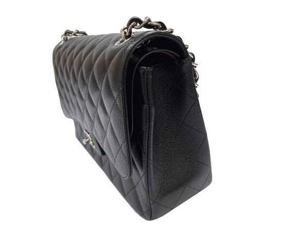 画像5: 【新品同様品】CHANEL シャネル A58600 マトラッセ 30 チェーンショルダー キャビアスキン ブラック シルバー金具 Wフラップ 23番台 中古 ハンドバッグ デカマトラッセ ダブルフラップ レディース 女性用 黒 ブランド レザー 希少 レア プレゼント ギフト バック (5)