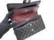 画像8: 【新品同様品】CHANEL シャネル A01112 マトラッセ 25 チェーンショルダー キャビアスキン ブラック シルバー金具 Wフラップ 25番台 中古 ハンドバッグ ショルダーバッグ ダブルフラップ レディース 女性用 黒 ブランド レザー カーフ レア プレゼント ギフト バック (8)