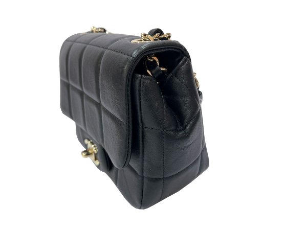 画像5: 【新品同様品】CHANEL シャネル AS1786 ミニ マトラッセ ロゴキューブ チェーンショルダー ラムスキン ブラック ゴールド金具 ランダムプレート 中古 ハンドバッグ ショルダーバッグ シングルフラップ レディース 女性用 ブランド 黒 レザー カーフ プレゼント バック (5)