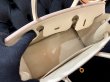画像10: 【美品】HERMES エルメスバーキン 30 ヴォーエプソン クレ ゴールド金具 Y刻印 ベージュ 中古 ハンドバッグ トートバッグ レディース 女性用 ブランド オフホワイト アイボリー 本革 レザー カーフ 希少 レア プレゼント ギフト バック (10)