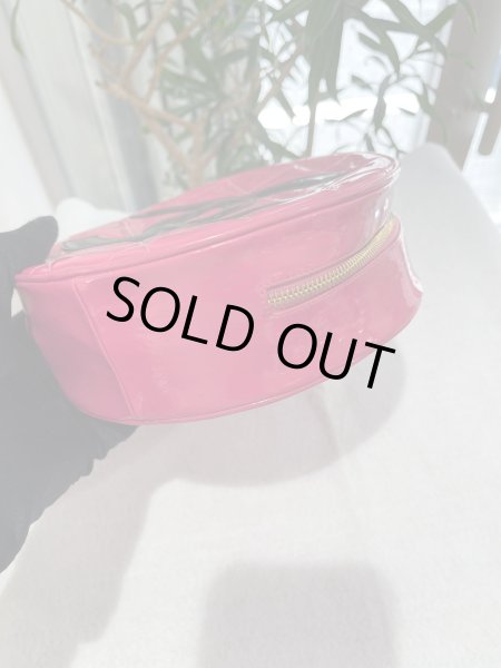 画像4: 【中古】CHANEL シャネル ココマーク ラウンドバニティ パテントレザー（エナメル）ピンク×ブラック ゴールド金具 ヴィンテージ ハンドバッグ 化粧用ポーチ レディース 女性用 ブランド 本革 希少 レア バック (4)